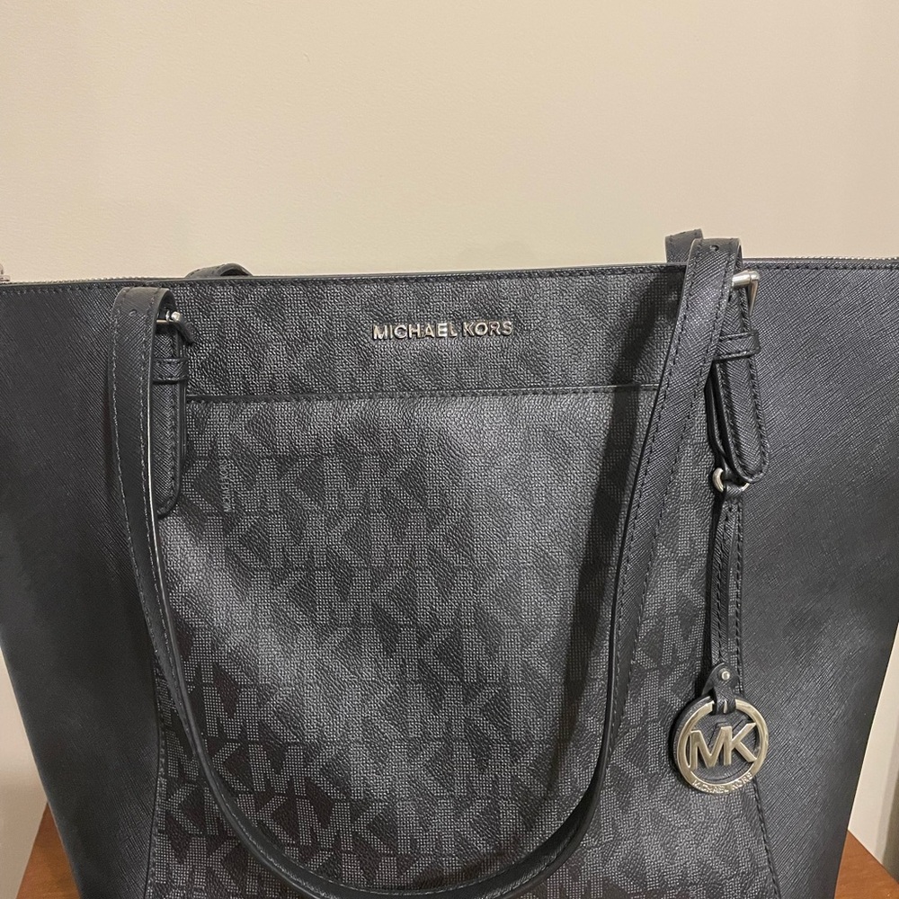 Michaell Kors Tote Handbag